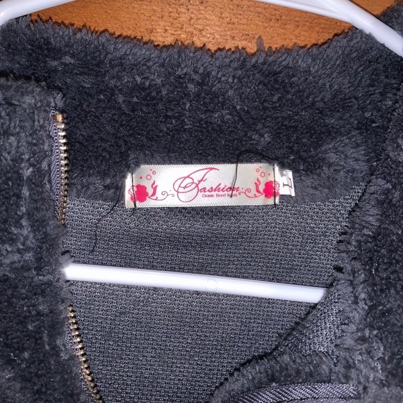 Jacket 🧥♥️ - Picture 3 of 3